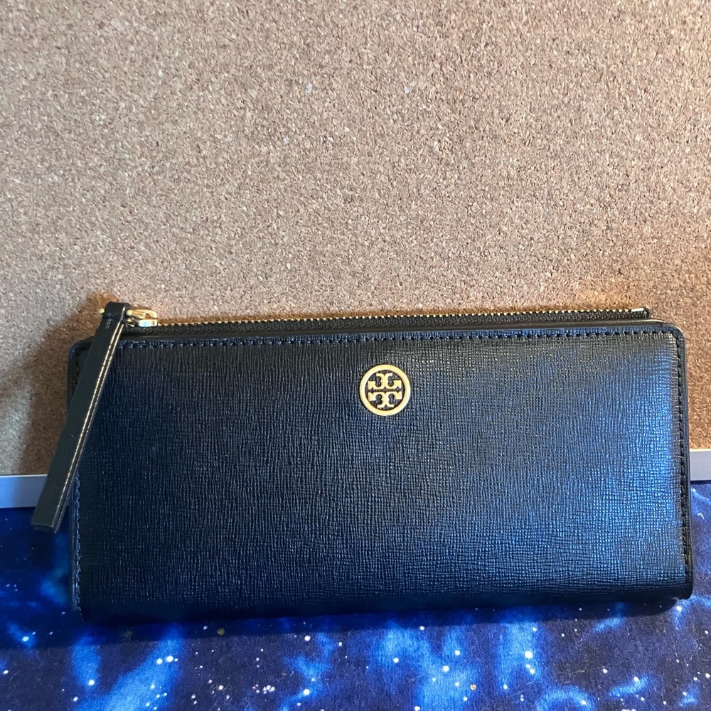 Tory Burch Navy Textured Wallet